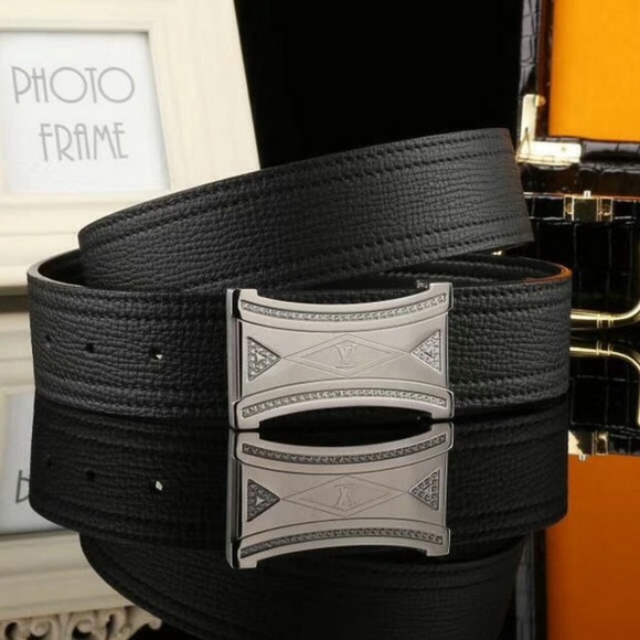 Louis Vuitton   belt